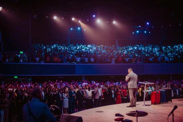 Science of a Standing Ovation - Opinion Pieces article by Speakship